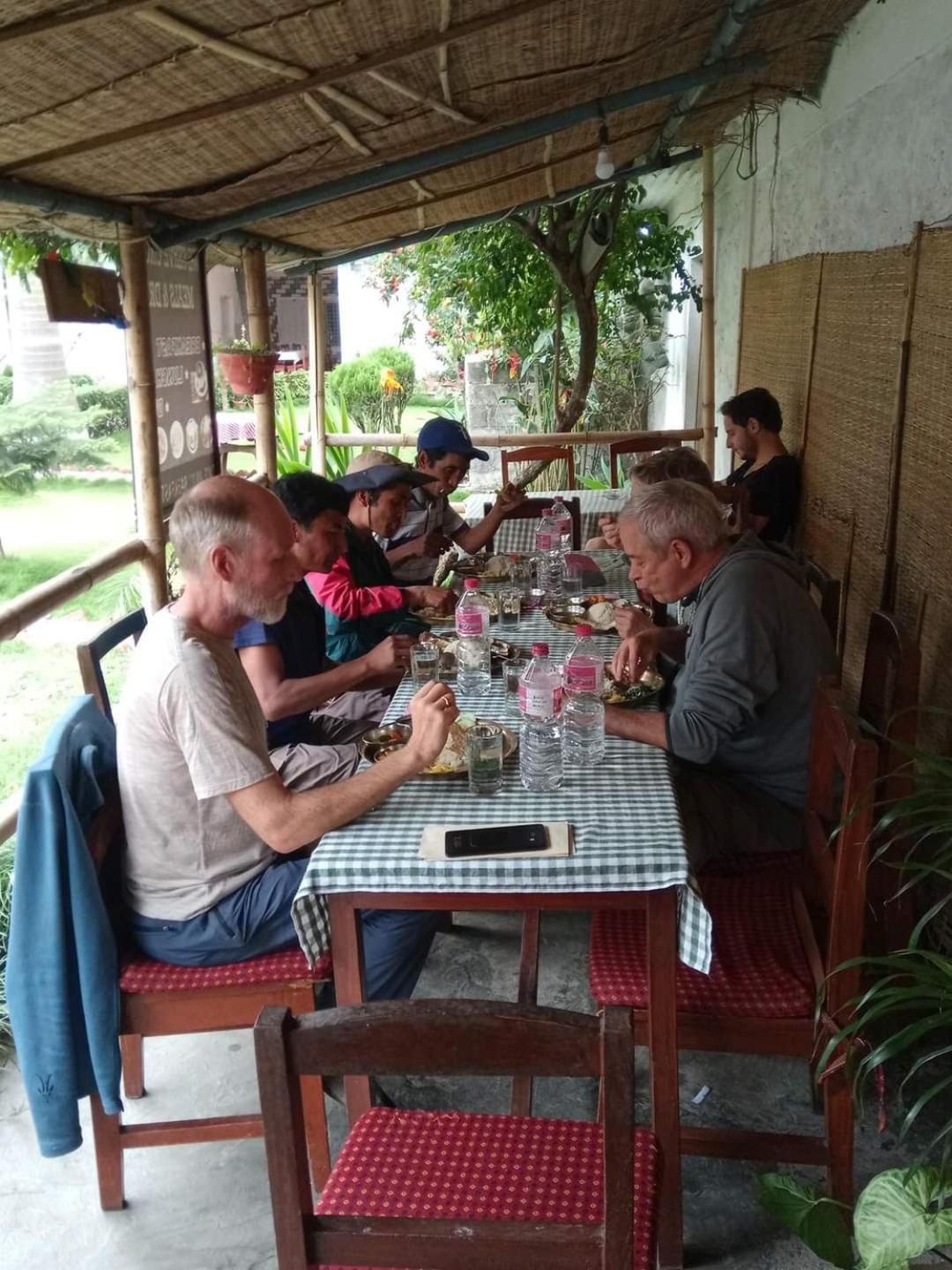 Hotel Village Inn Pokhara Exterior photo